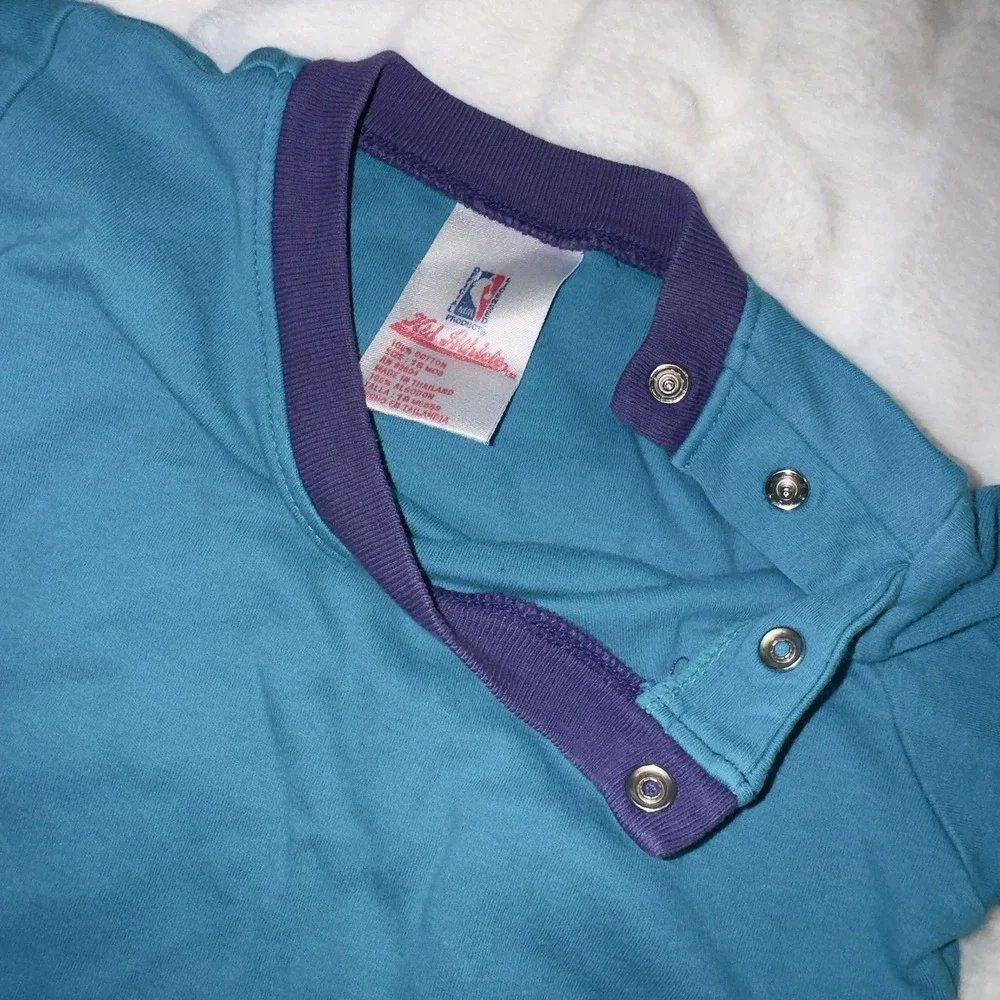 Charlotte Hornets Baby Bodysuit Romper 18M Vintage 90s Kid‎ Athlete NBA